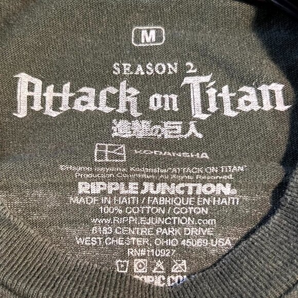 Attack on Titan Survey Corps 100% Cotton Dark Green Graphic Tee T-Shirt SZ Med - Picture 2 of 3
